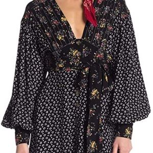 Free People Button up tie waist dress size xs